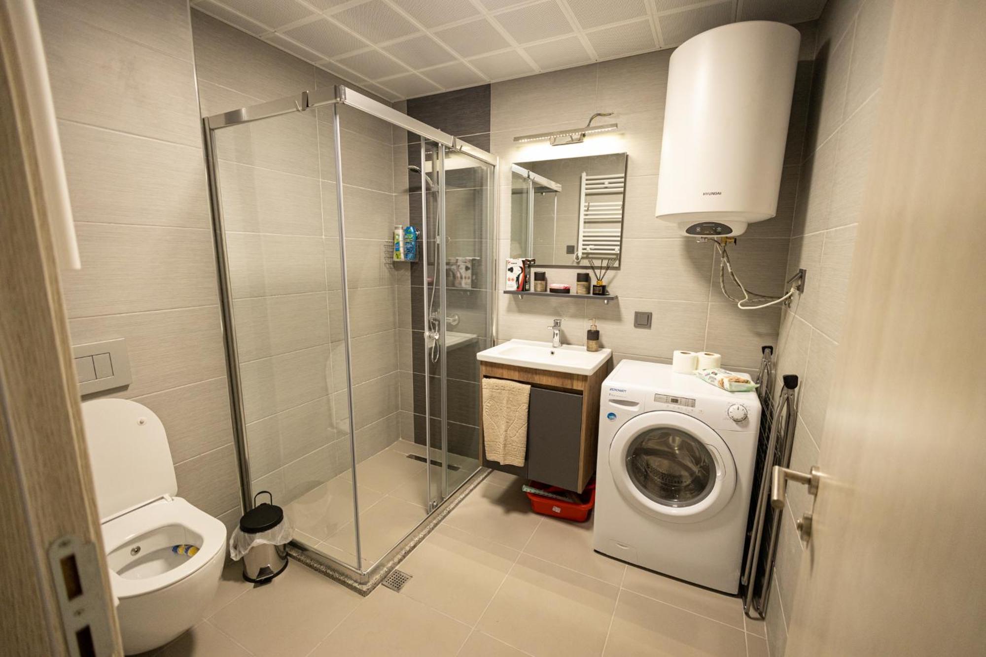 19Th & 18Th Floor Secure Apartments With Pool & Fitness & Parking Included In Price Skopje Buitenkant foto