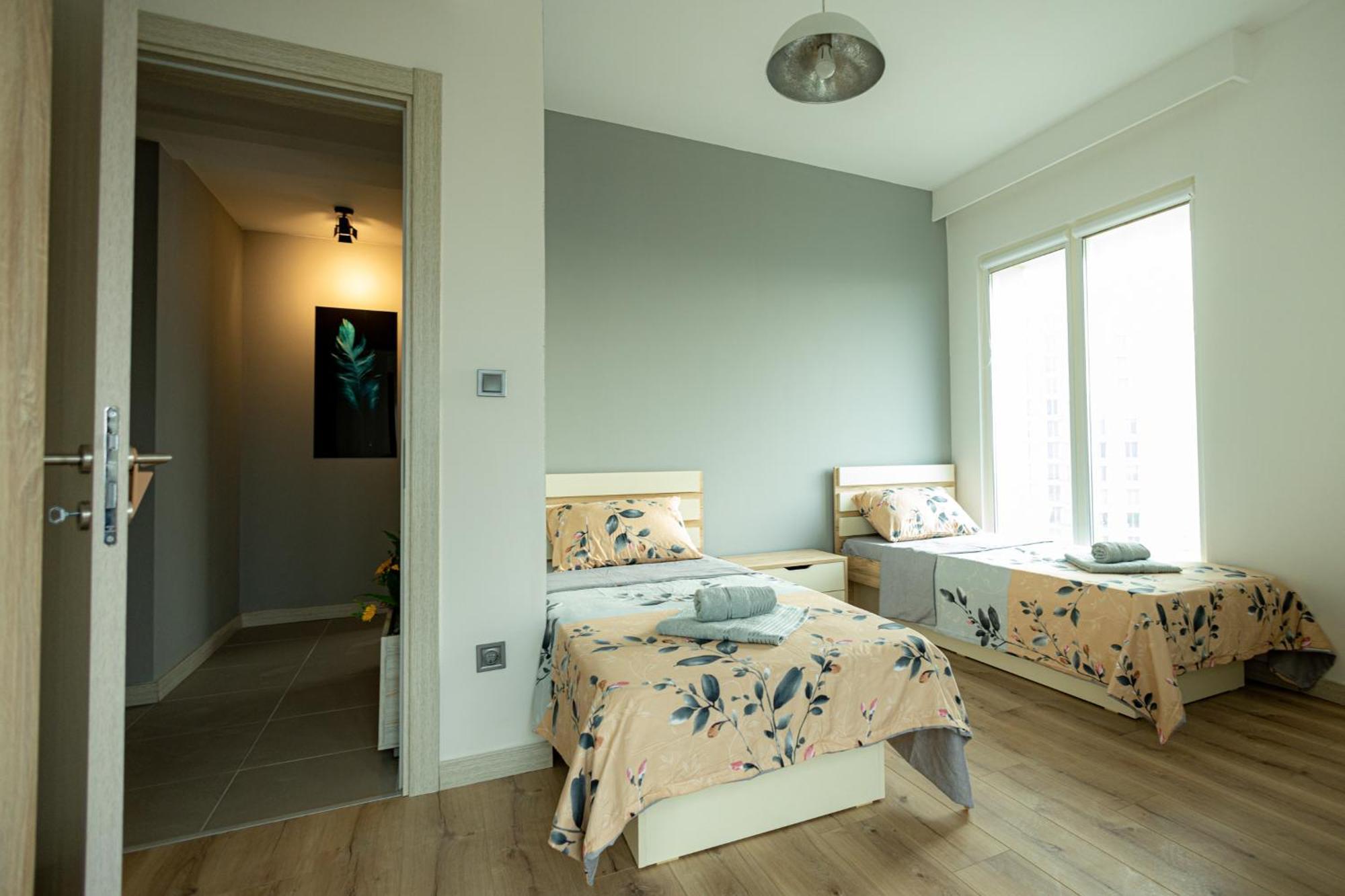 19Th & 18Th Floor Secure Apartments With Pool & Fitness & Parking Included In Price Skopje Buitenkant foto