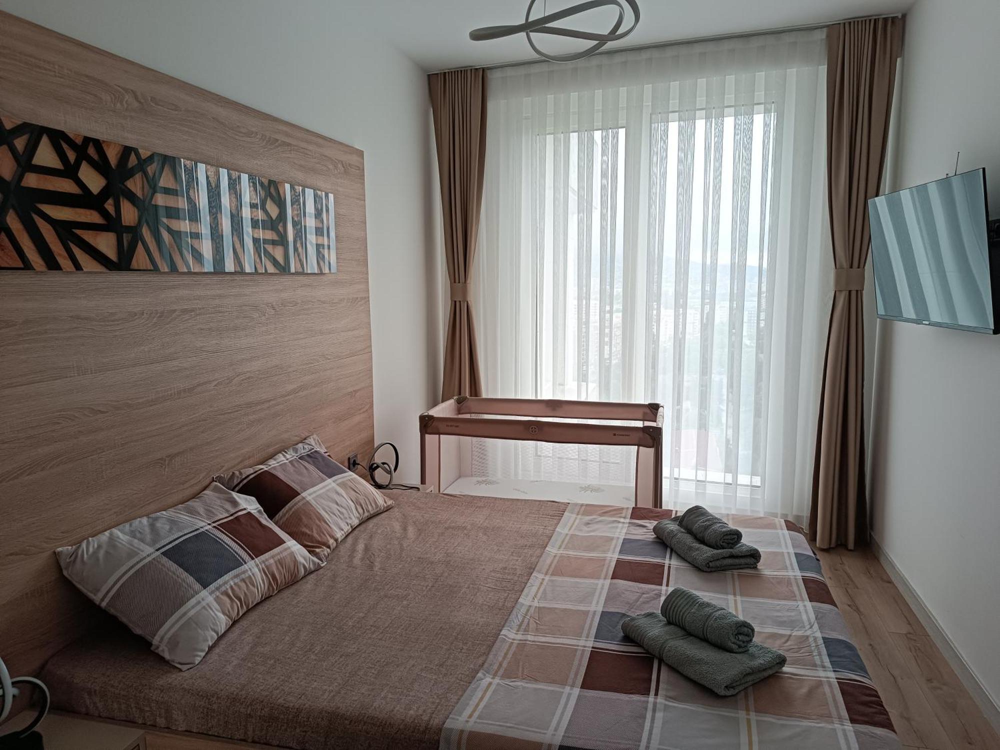 19Th & 18Th Floor Secure Apartments With Pool & Fitness & Parking Included In Price Skopje Buitenkant foto