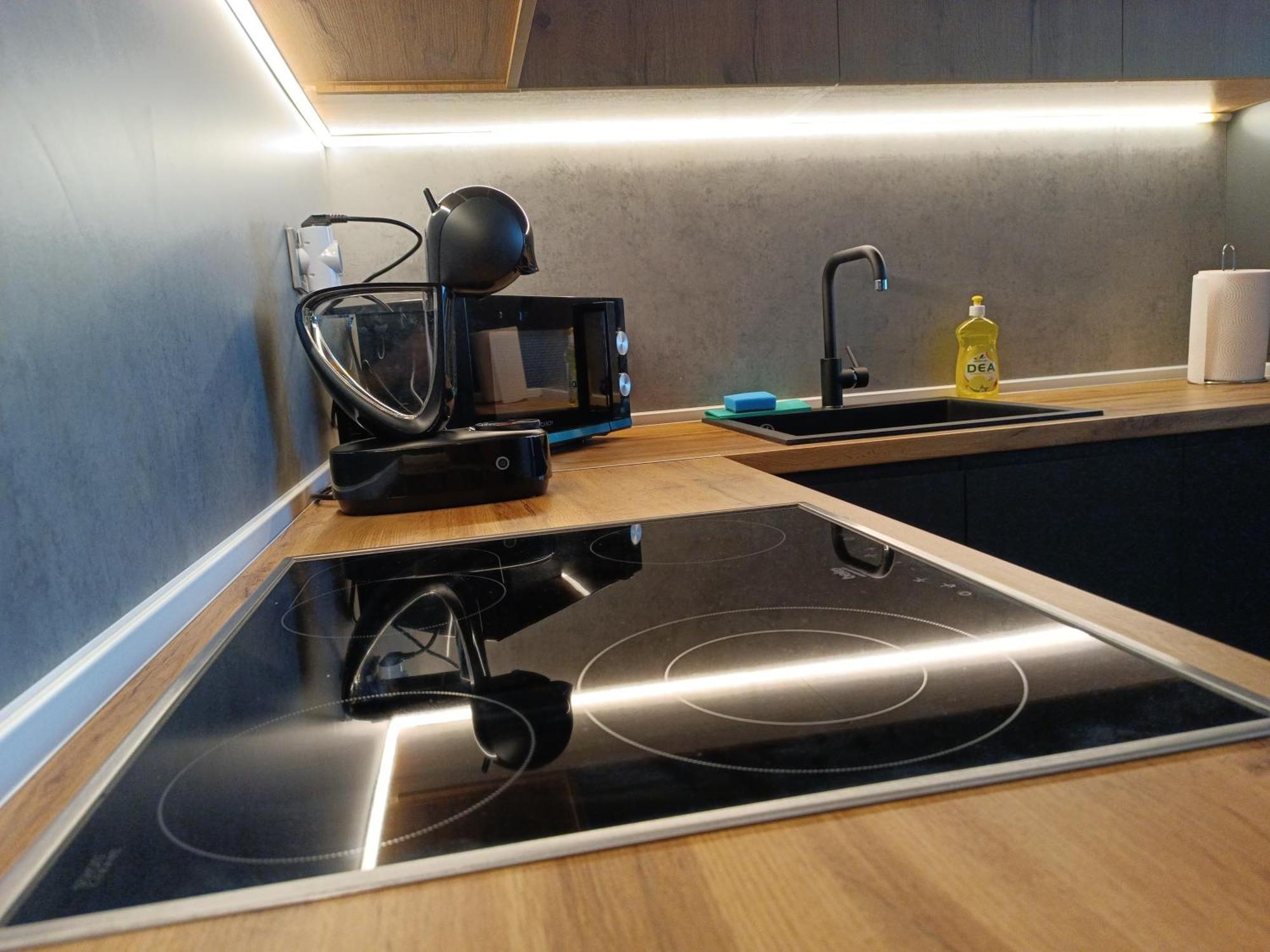 19Th & 18Th Floor Secure Apartments With Pool & Fitness & Parking Included In Price Skopje Buitenkant foto